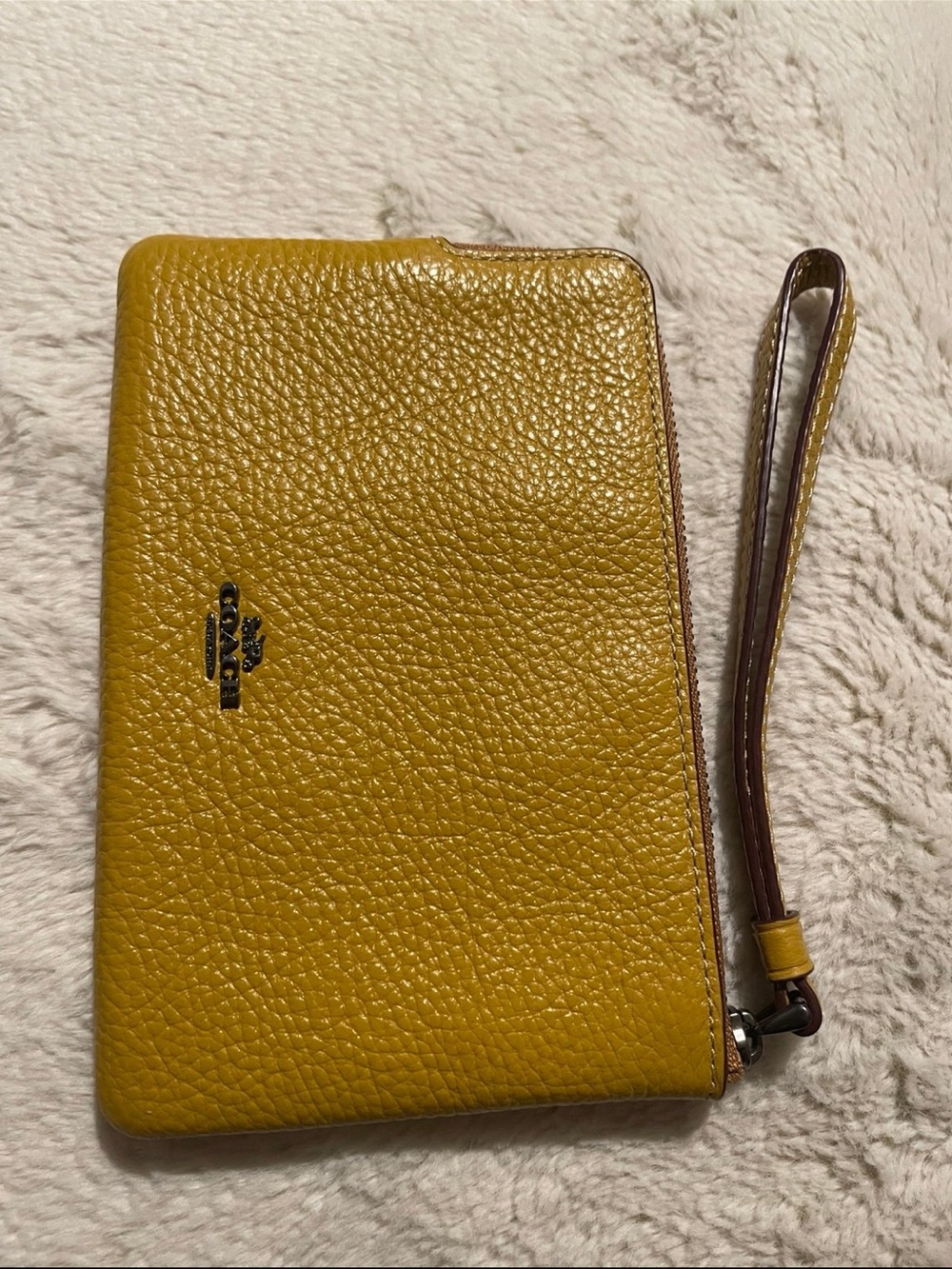 Coach Mustard Yellow Pebbled Leather Snoopy Wristlet - Picture 2 of 5